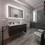 H11 Luxury Centro - Elegante - Casino 아파트