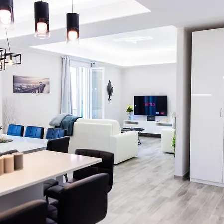 H11 Luxury Centro - Elegante - Casino Апартаменты Санремо