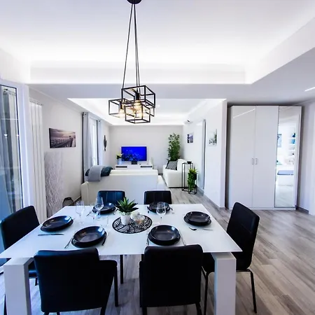 Апартаменты H11 Luxury Centro - Elegante - Casino *
