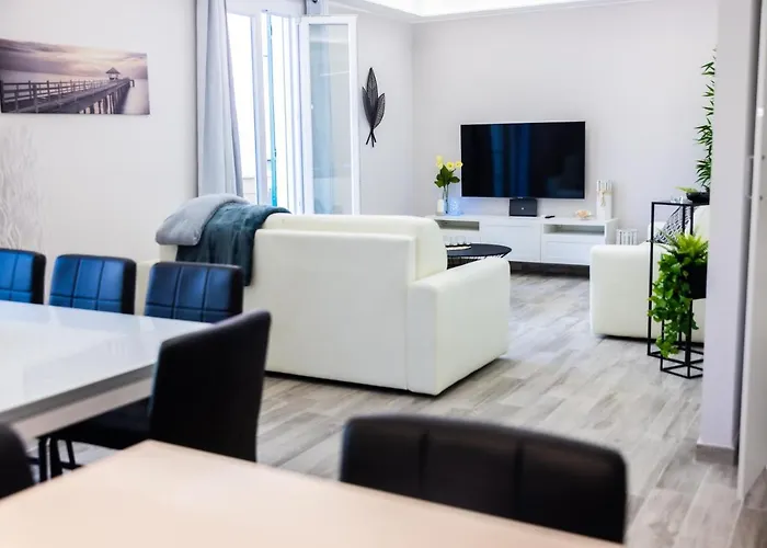 H11 Luxury Centro - Elegante - Casino