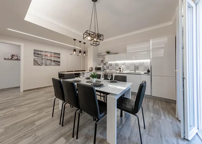 H11 Luxury Centro - Elegante - Casino Daire *